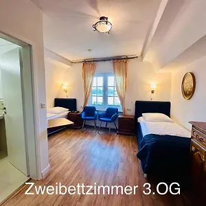 Altstadthotel Hayk Am Rhein Hotel Köln